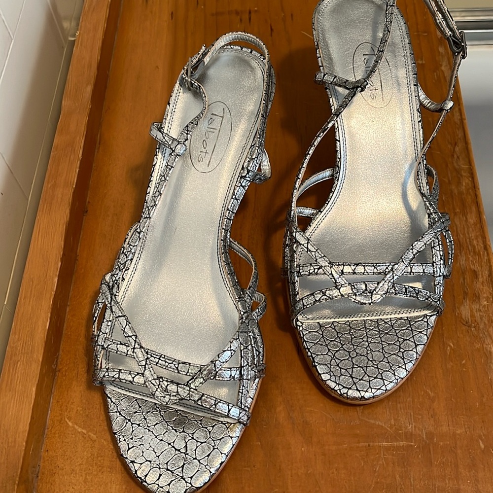 Talbots Silver Metallic Strappy Sandals Open Toe Slingback